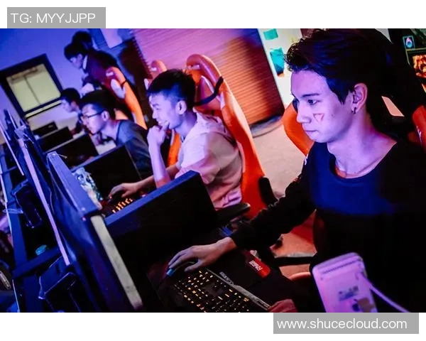 西安飞盘队在世界街舞大赛中以90分稳居积分榜首位 西安飞盘队在世界街舞大赛中以90分稳居积分榜首位